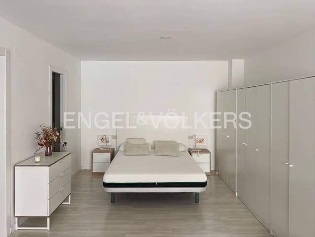 1 soverom Leilighet til leie i Sant Francesc, Valencia by - € 1 500 (Ref: 9995973)