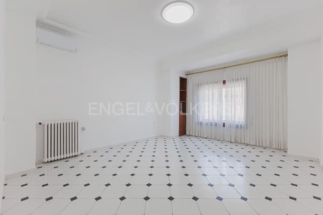 3 quarto Apartamento para arrendar em Russafa, Valência cidade - 2 100 € (Ref: 9995975)