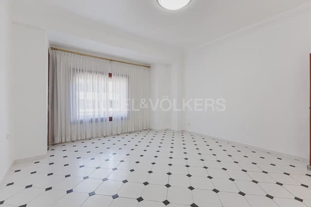 3 quarto Apartamento para arrendar em Russafa, Valência cidade - 2 100 € (Ref: 9995975)
