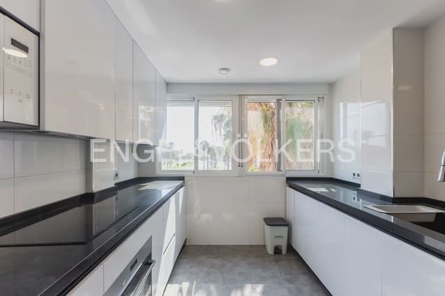 3 slaapkamer Flat te huur in Cabanyal-Canyamelar, Valencia stad - € 1.600 (Ref: 9995976)