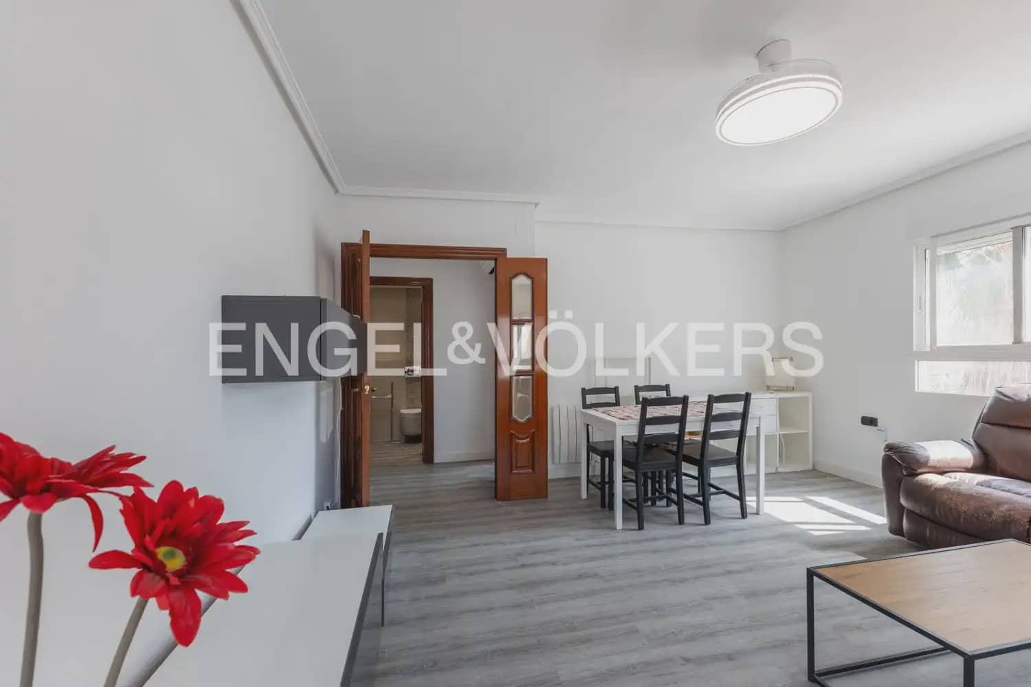 3 slaapkamer Flat te huur in Valencia stad - € 1.600 (Ref: 9995976)