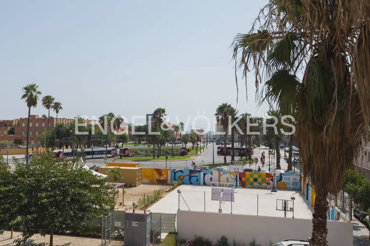 3 slaapkamer Flat te huur in Valencia stad - € 1.600 (Ref: 9995976)