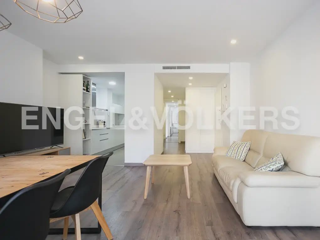 3 quarto Apartamento para arrendar em Valencia cidade com garagem - 2 300 € (Ref: 9995978)