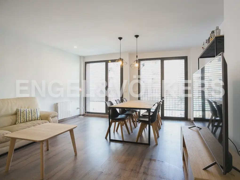 3 quarto Apartamento para arrendar em Valencia cidade com garagem - 2 300 € (Ref: 9995978)