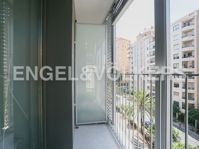 3 quarto Apartamento para arrendar em Benimaclet, Valência cidade com garagem - 2 300 € (Ref: 9995978)