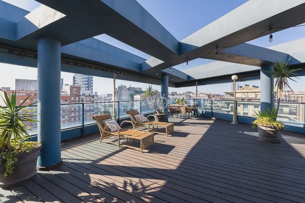 4 quarto Penthouse para arrendar em Valencia cidade com piscina garagem - 5 000 € (Ref: 9995979)