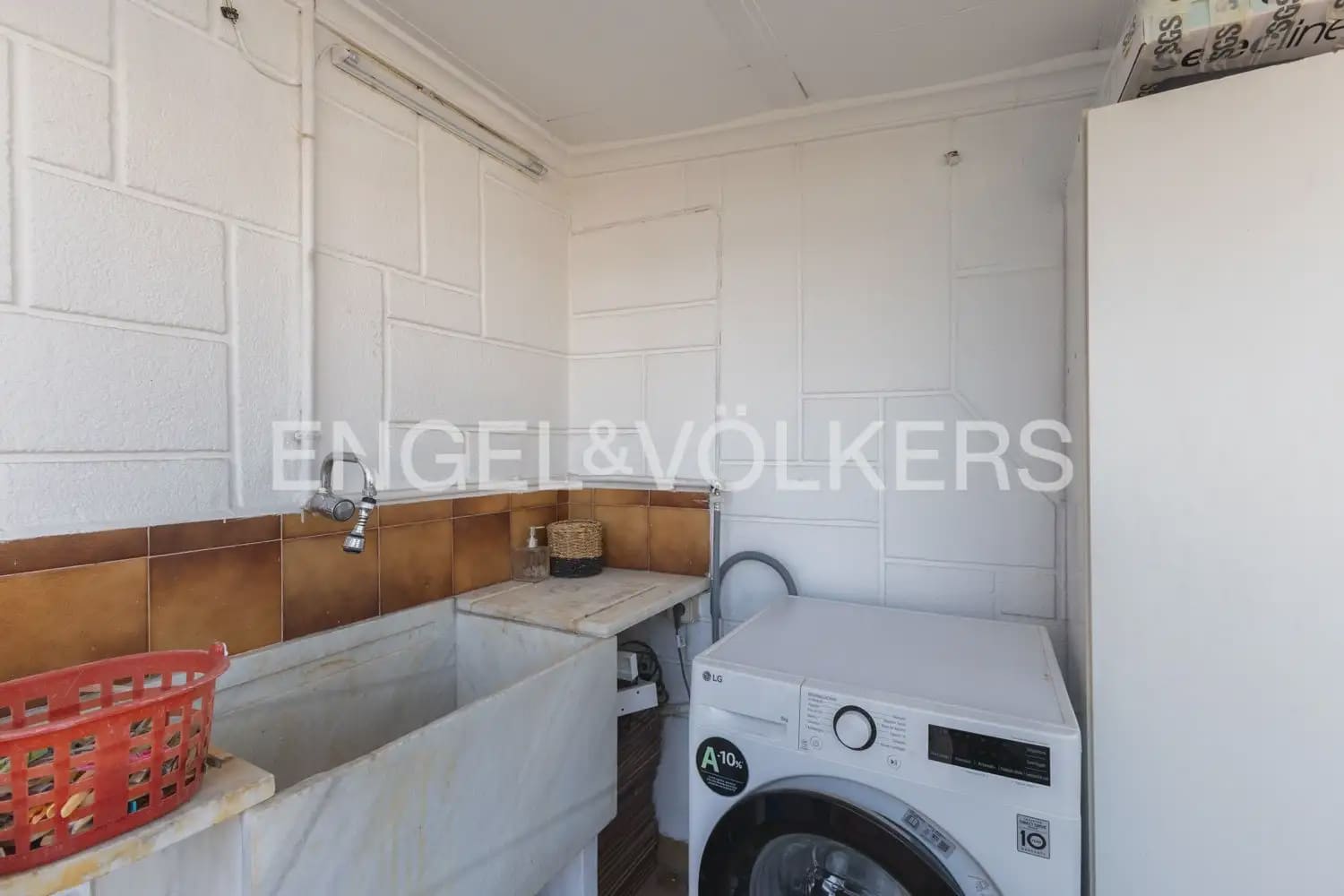 3 camera da letto Appartamento da affittare in Mislata con garage - 1.800 € (Rif: 9996082)