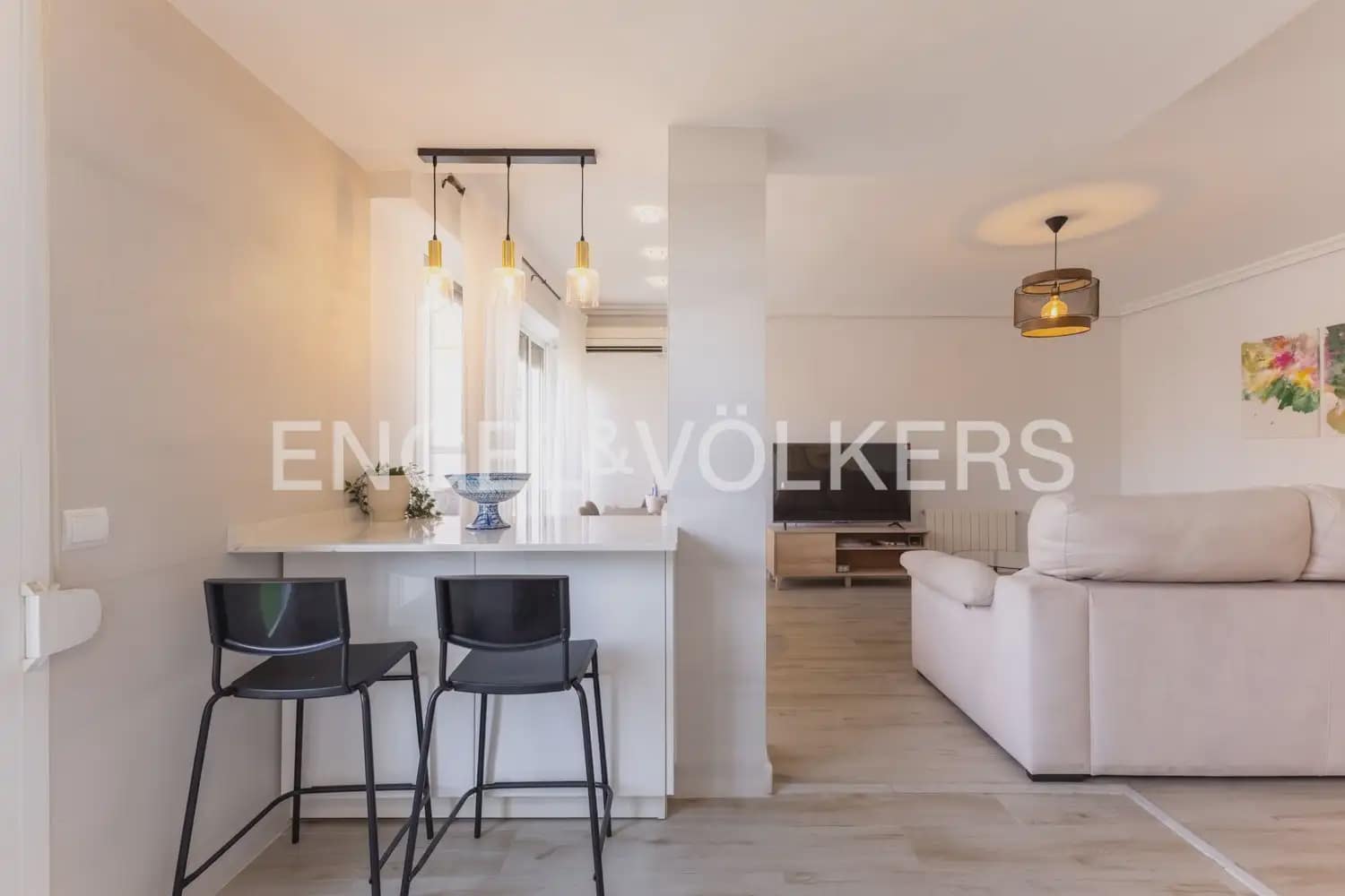 3 camera da letto Appartamento da affittare in Mislata con garage - 1.800 € (Rif: 9996082)