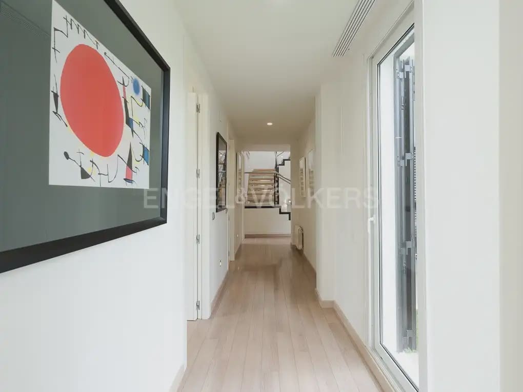 Chalet de 6 habitaciones en Bétera en alquiler con piscina - 8.000 € (Ref: 9996083)