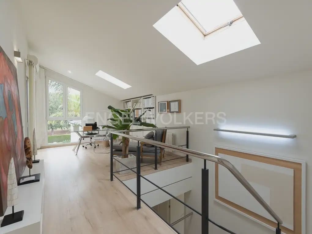 Chalet de 6 habitaciones en Bétera en alquiler con piscina - 8.000 € (Ref: 9996083)