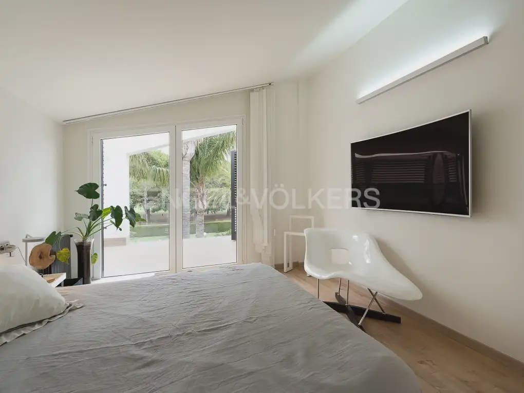 Chalet de 6 habitaciones en Bétera en alquiler con piscina - 8.000 € (Ref: 9996083)