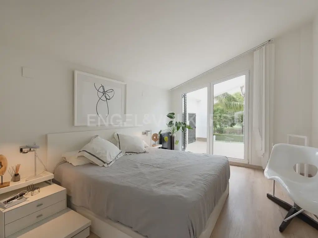 Chalet de 6 habitaciones en Bétera en alquiler con piscina - 8.000 € (Ref: 9996083)