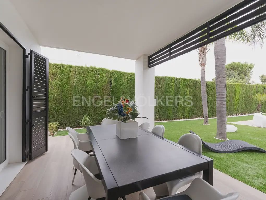 Chalet de 6 habitaciones en Bétera en alquiler con piscina - 8.000 € (Ref: 9996083)