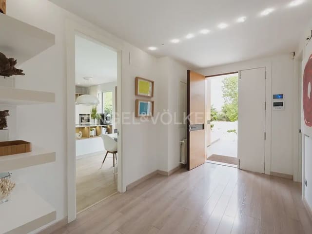 Chalet de 6 habitaciones en Bétera en alquiler con piscina - 8.000 € (Ref: 9996083)
