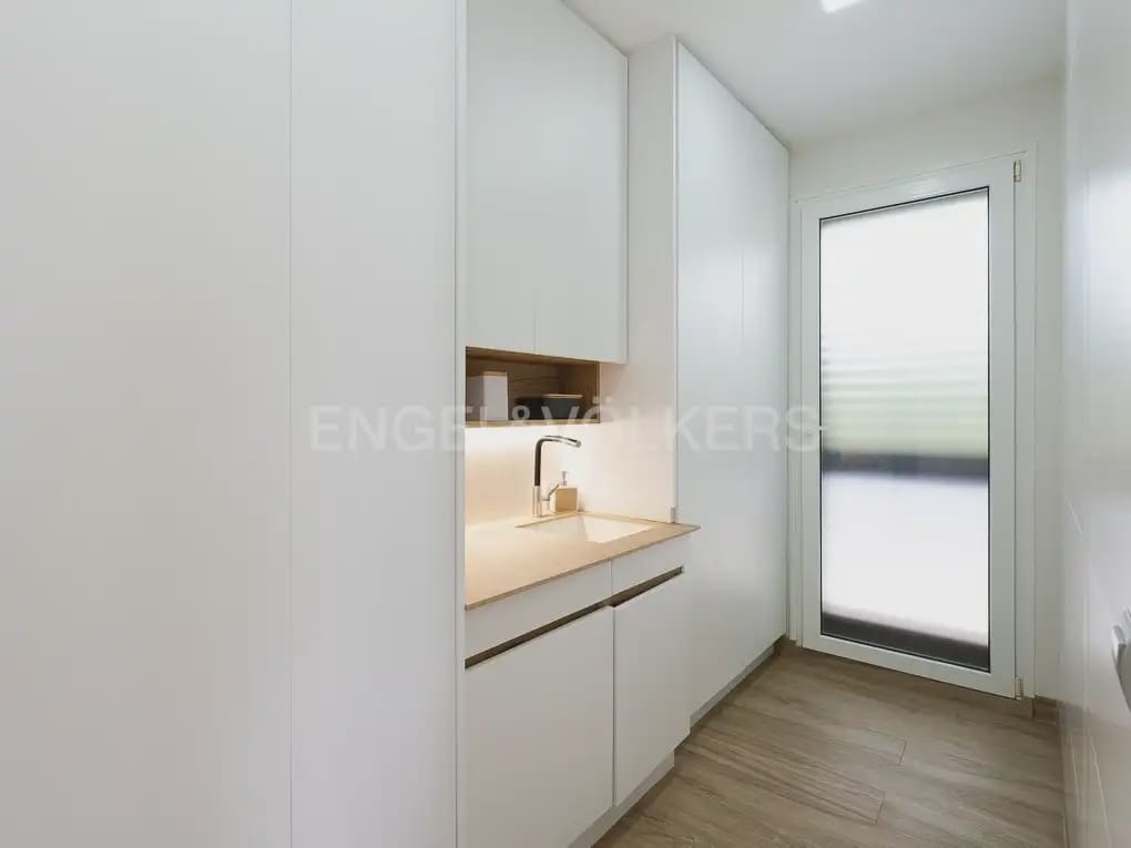 Chalet de 6 habitaciones en Bétera en alquiler con piscina - 8.000 € (Ref: 9996083)