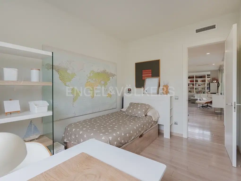 Chalet de 6 habitaciones en Bétera en alquiler con piscina - 8.000 € (Ref: 9996083)
