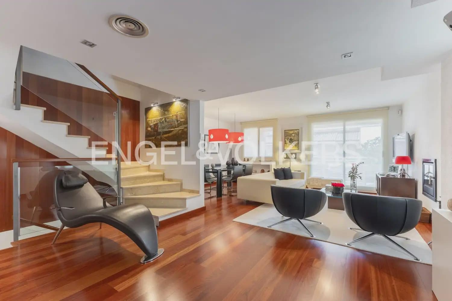 3 sovrum Radhus att hyra i Valencia stad med pool garage - 4 100 € (Ref: 9996345)
