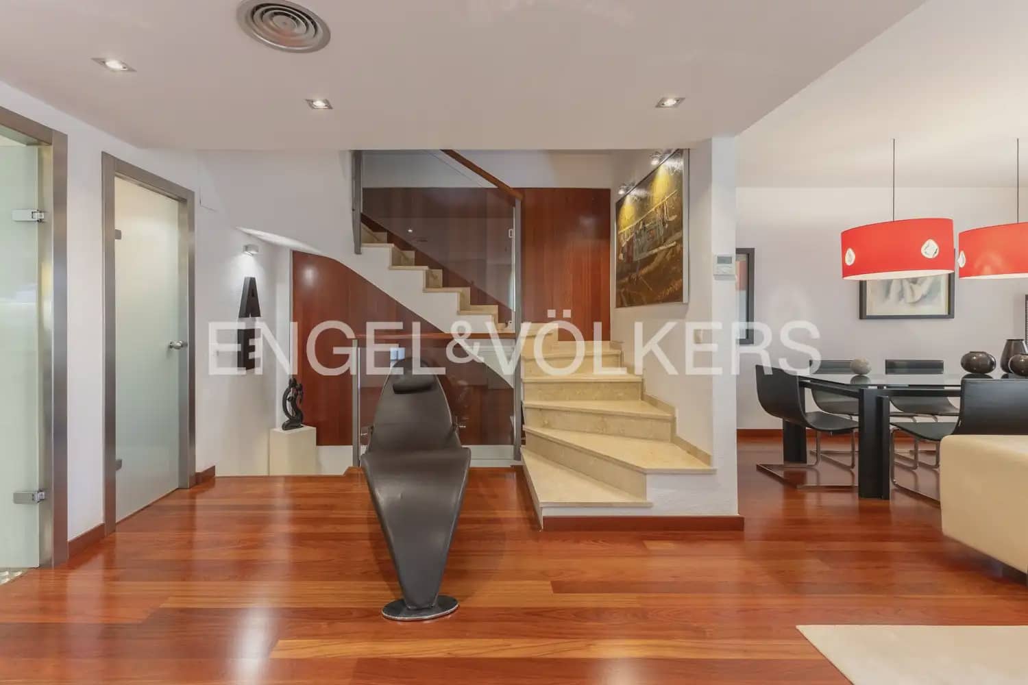 3 sovrum Radhus att hyra i Valencia stad med pool garage - 4 100 € (Ref: 9996345)