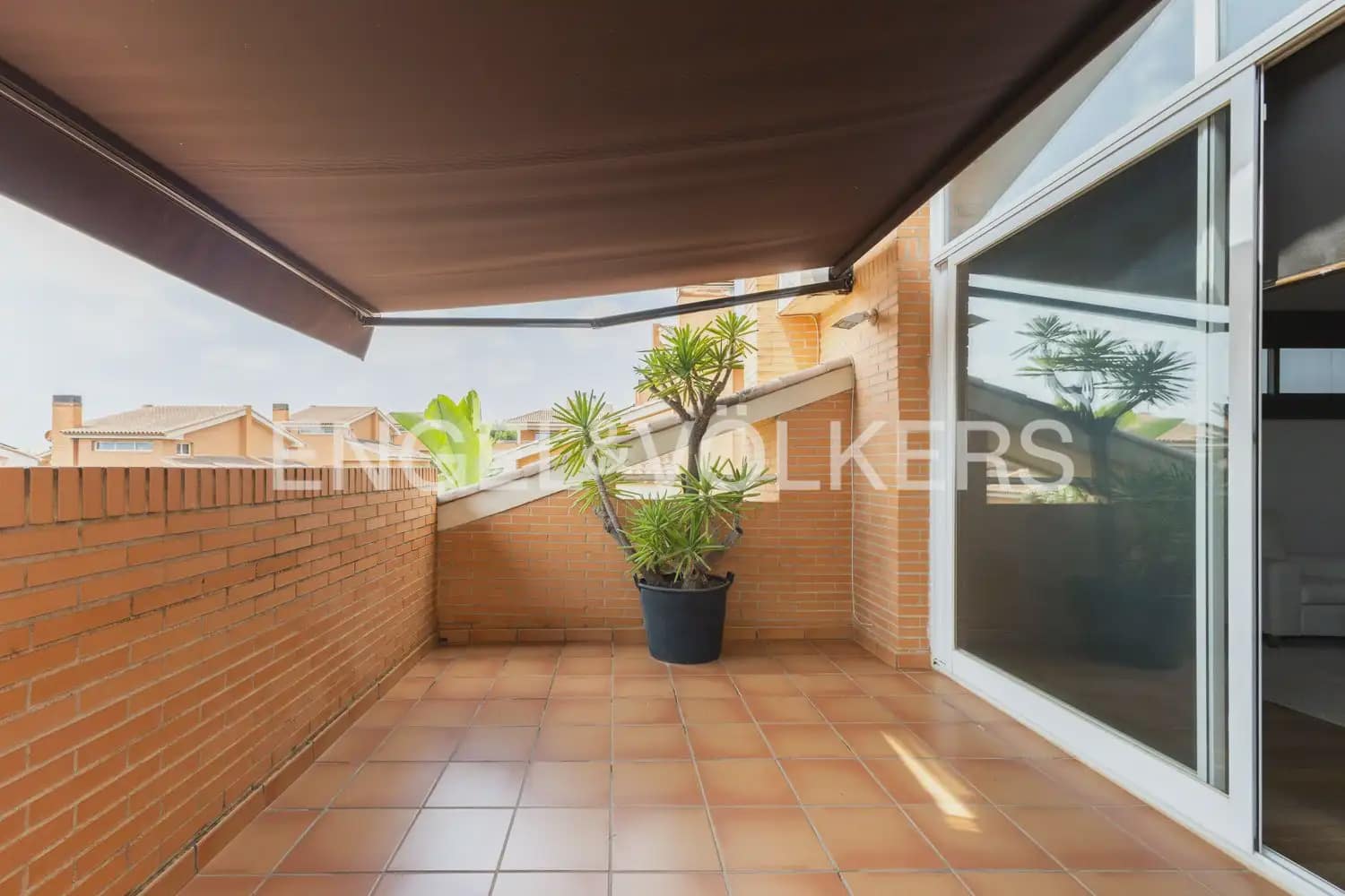 3 sovrum Radhus att hyra i Valencia stad med pool garage - 4 100 € (Ref: 9996345)