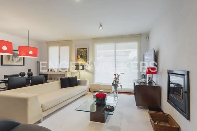 3 soverom Rekkehus til leie i Massarrojos, Valencia by med svømmebasseng garasje - € 4 100 (Ref: 9996345)