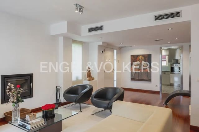 3 soverom Rekkehus til leie i Massarrojos, Valencia by med svømmebasseng garasje - € 4 100 (Ref: 9996345)