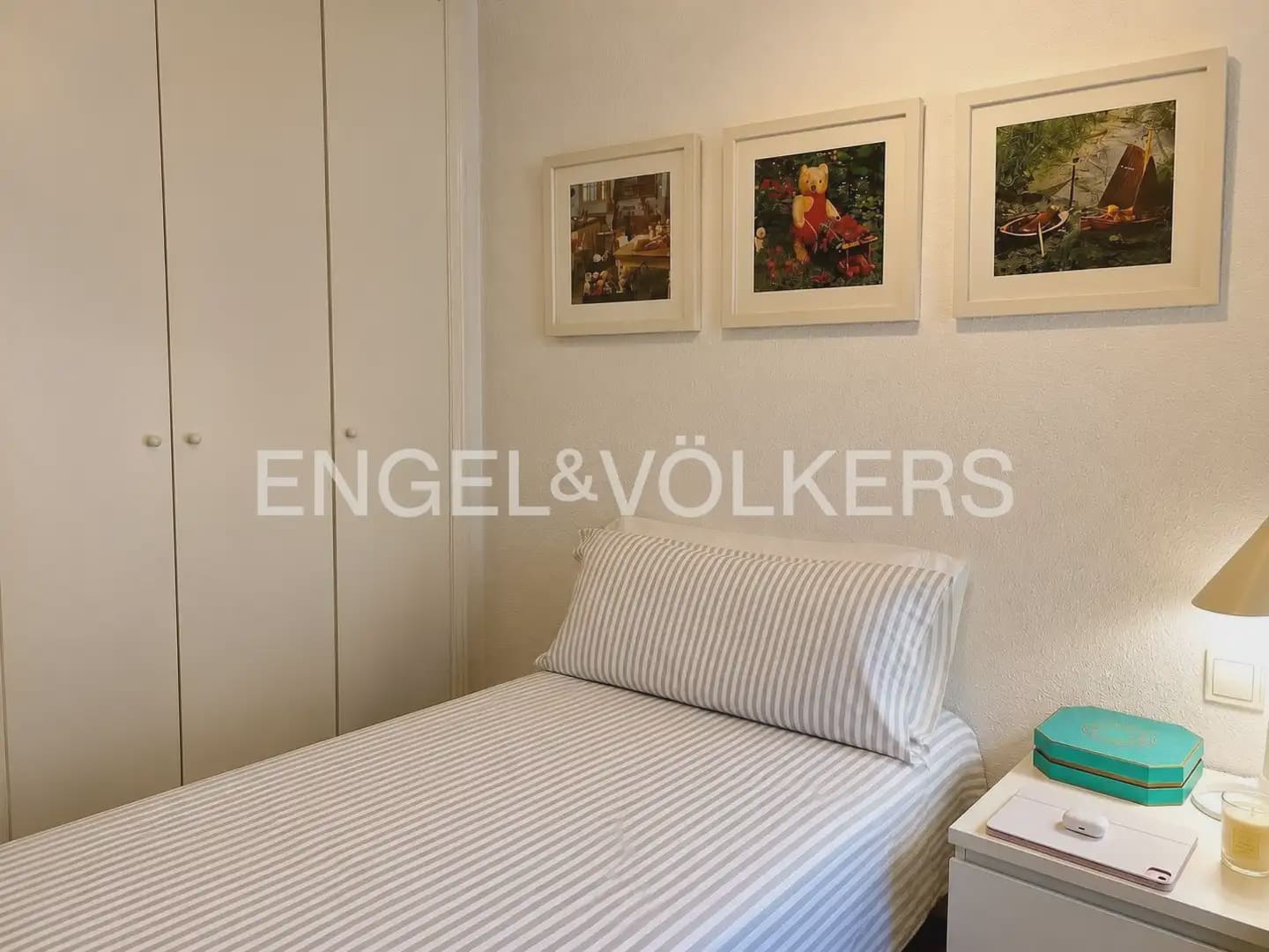 3 sovrum Radhus att hyra i Valencia stad med pool garage - 4 100 € (Ref: 9996345)