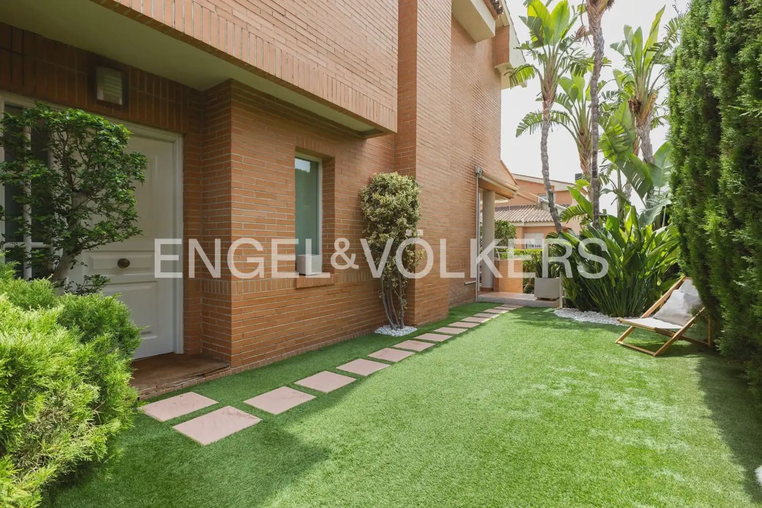 3 sovrum Radhus att hyra i Valencia stad med pool garage - 4 100 € (Ref: 9996345)