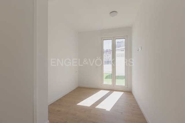 3 quarto Apartamento para arrendar em Russafa, Valência cidade - 2 500 € (Ref: 9997550)