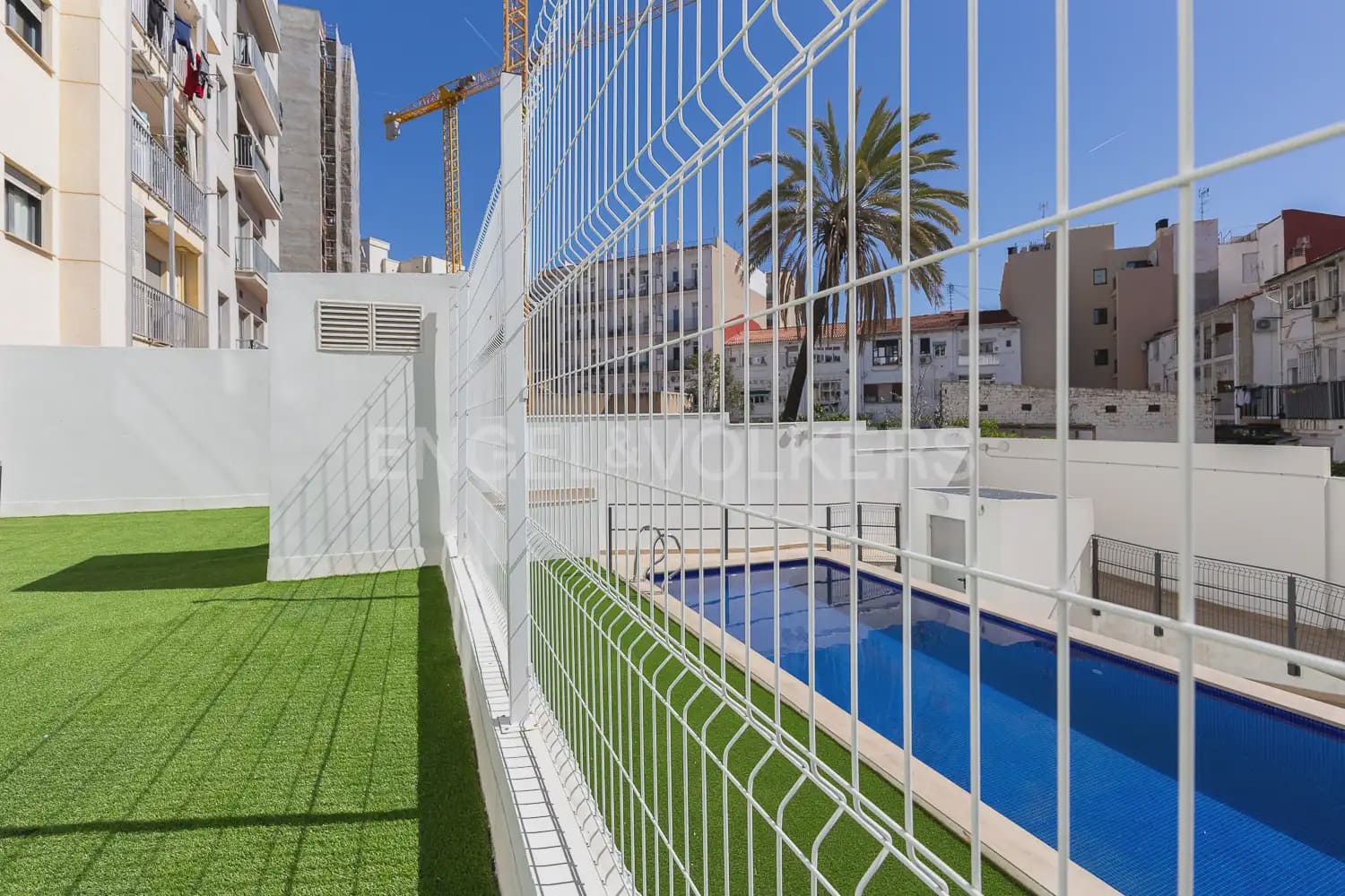 3 soverom Leilighet til leie i Valencia by med svømmebasseng garasje - € 2 500 (Ref: 9997550)