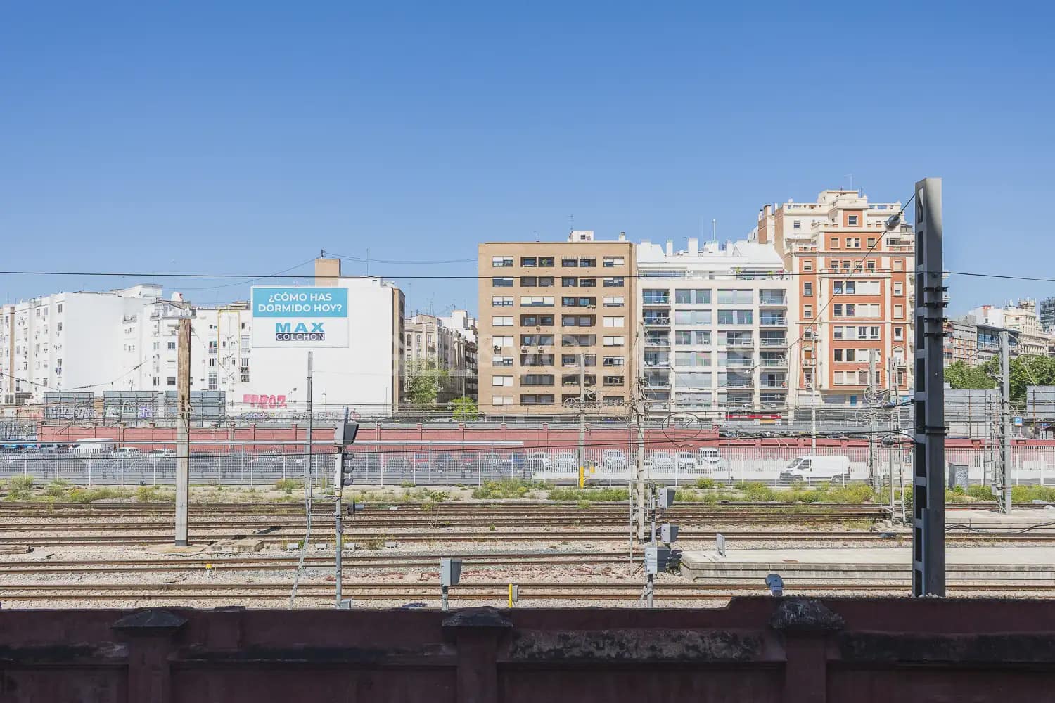 3 soverom Leilighet til leie i Valencia by med svømmebasseng garasje - € 2 500 (Ref: 9997550)