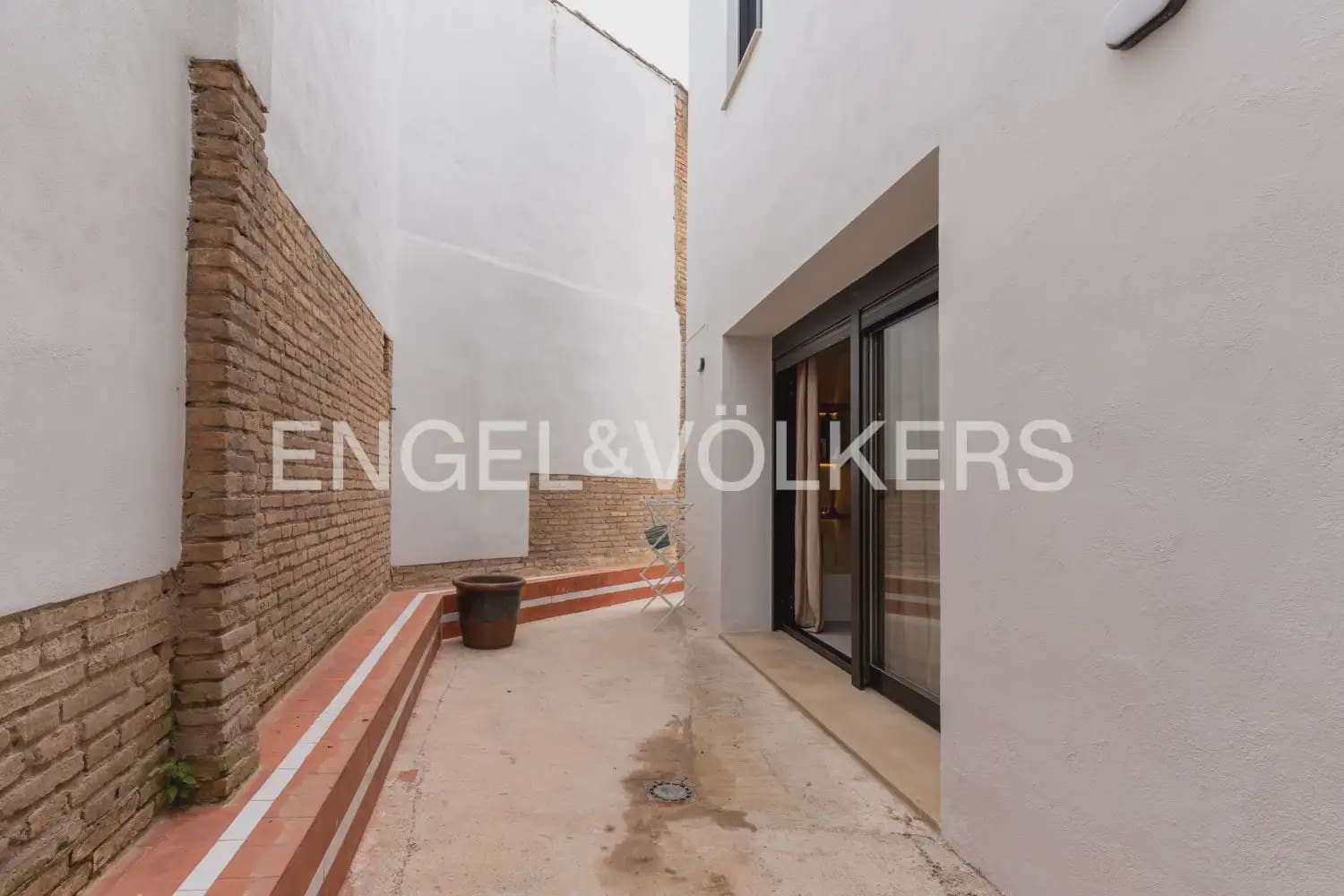 1 sovrum Lägenhet att hyra i Valencia stad - 2 500 € (Ref: 9997551)