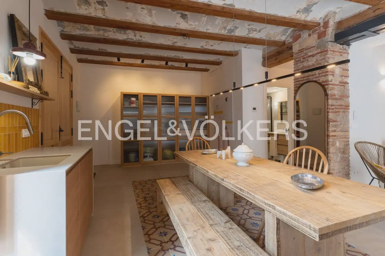 1 sovrum Lägenhet att hyra i Valencia stad - 2 500 € (Ref: 9997551)