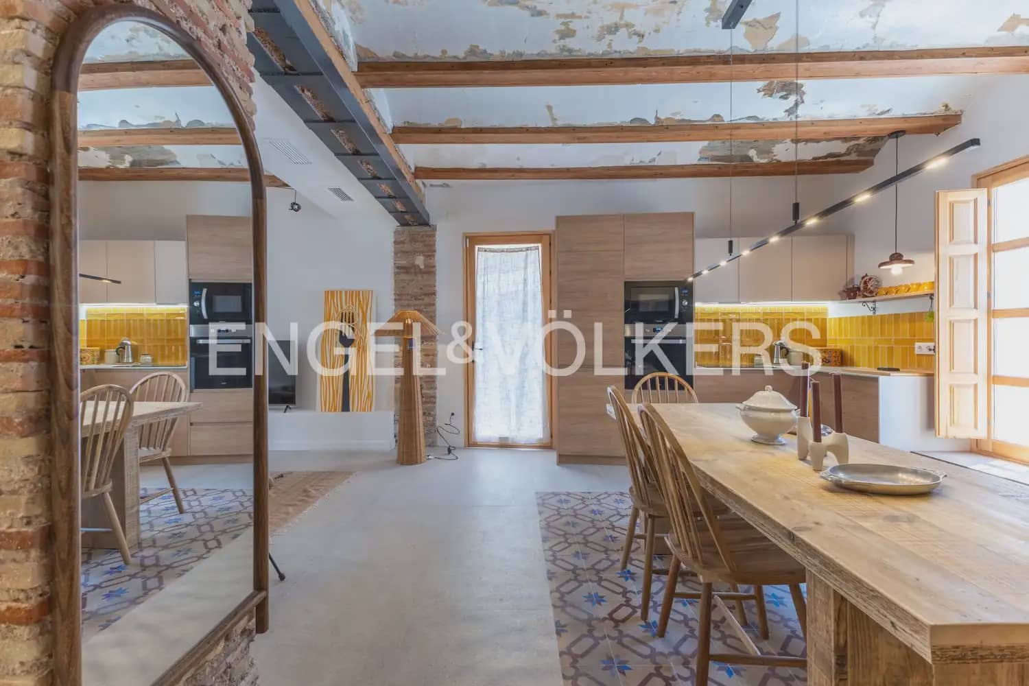 1 sovrum Lägenhet att hyra i Valencia stad - 2 500 € (Ref: 9997551)