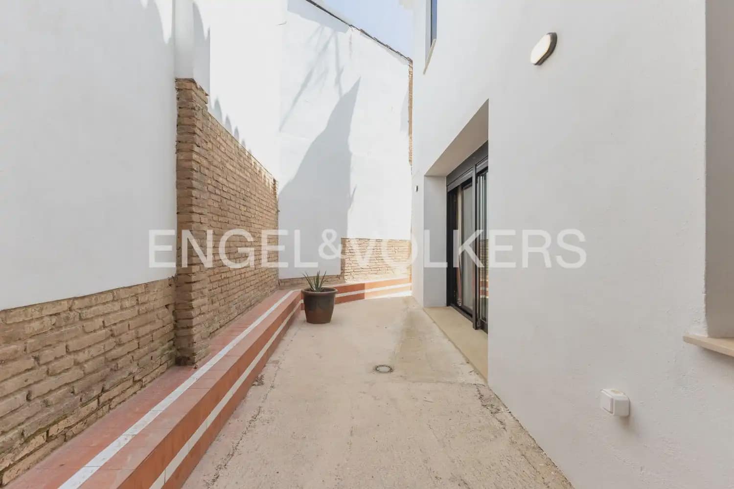 1 sovrum Lägenhet att hyra i Valencia stad - 2 500 € (Ref: 9997551)