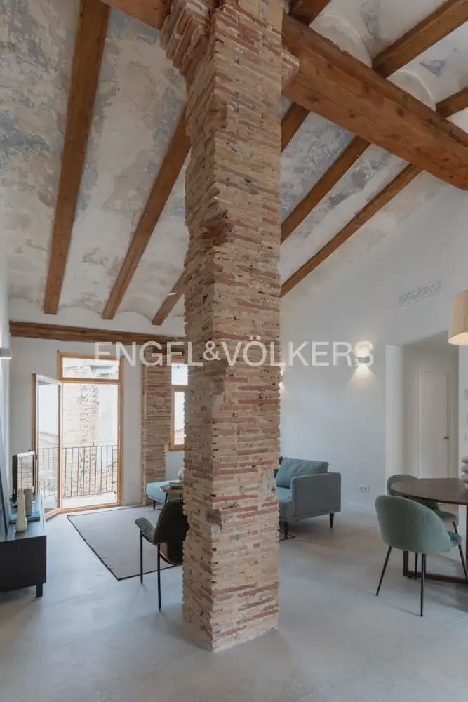 2 sovrum Lägenhet att hyra i Valencia stad - 3 000 € (Ref: 9997552)