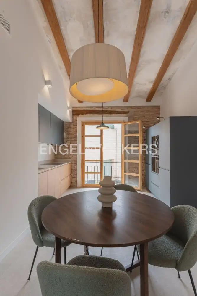 2 sovrum Lägenhet att hyra i Valencia stad - 3 000 € (Ref: 9997552)