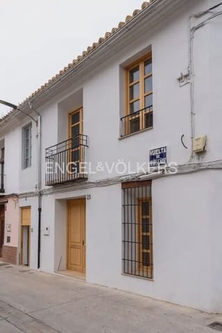 2 soveværelse Lejlighed til leje i Trinitat, Valencia by - € 3.000 (Ref: 9997552)