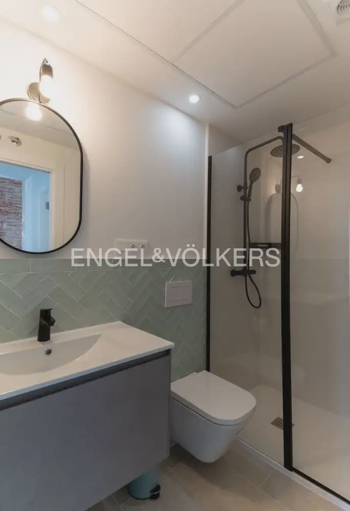 2 sovrum Lägenhet att hyra i Valencia stad - 3 000 € (Ref: 9997552)