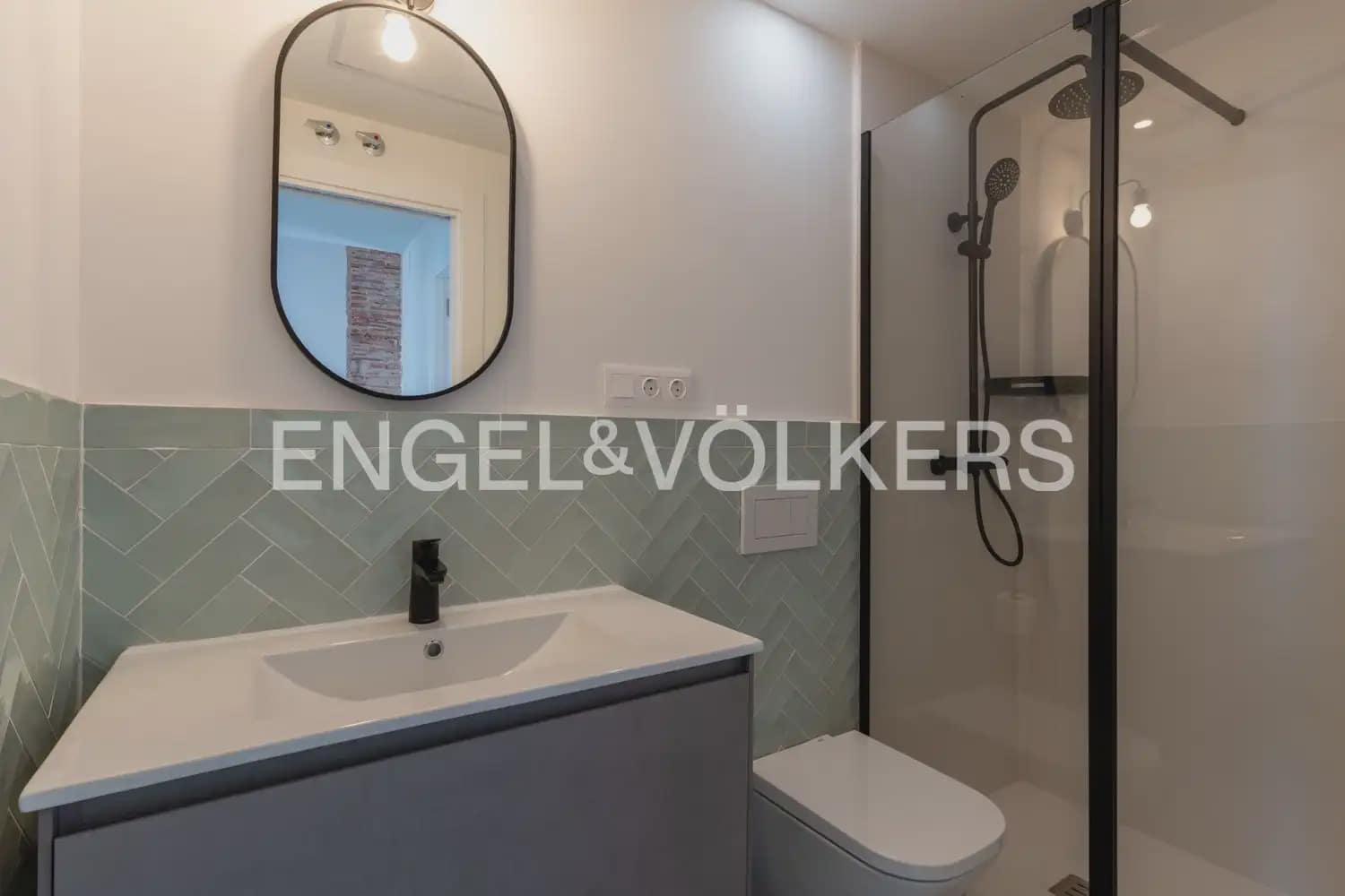2 sovrum Lägenhet att hyra i Valencia stad - 3 000 € (Ref: 9997552)
