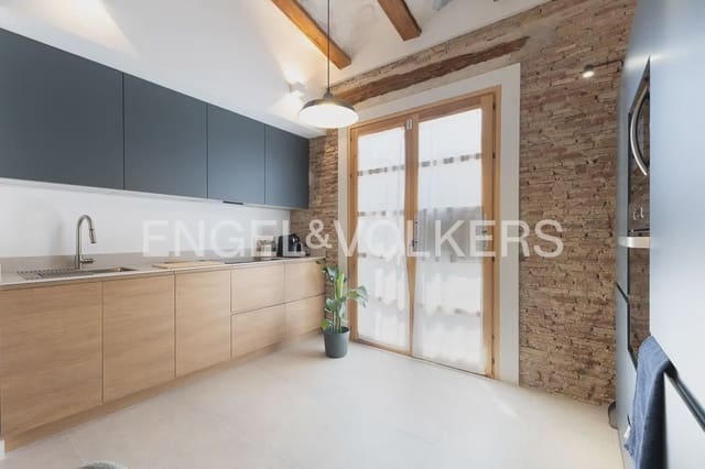 2 soveværelse Lejlighed til leje i Trinitat, Valencia by - € 3.000 (Ref: 9997552)