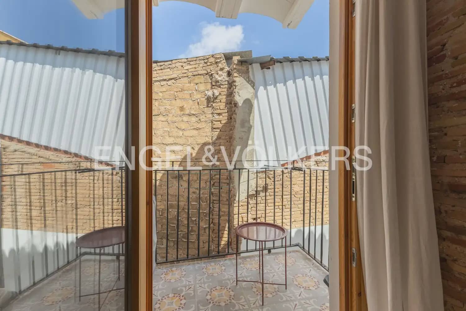 2 sovrum Lägenhet att hyra i Valencia stad - 3 000 € (Ref: 9997552)
