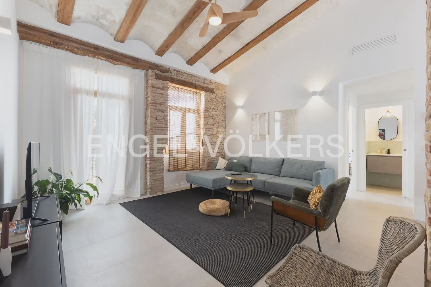 2 sovrum Lägenhet att hyra i Valencia stad - 3 000 € (Ref: 9997552)