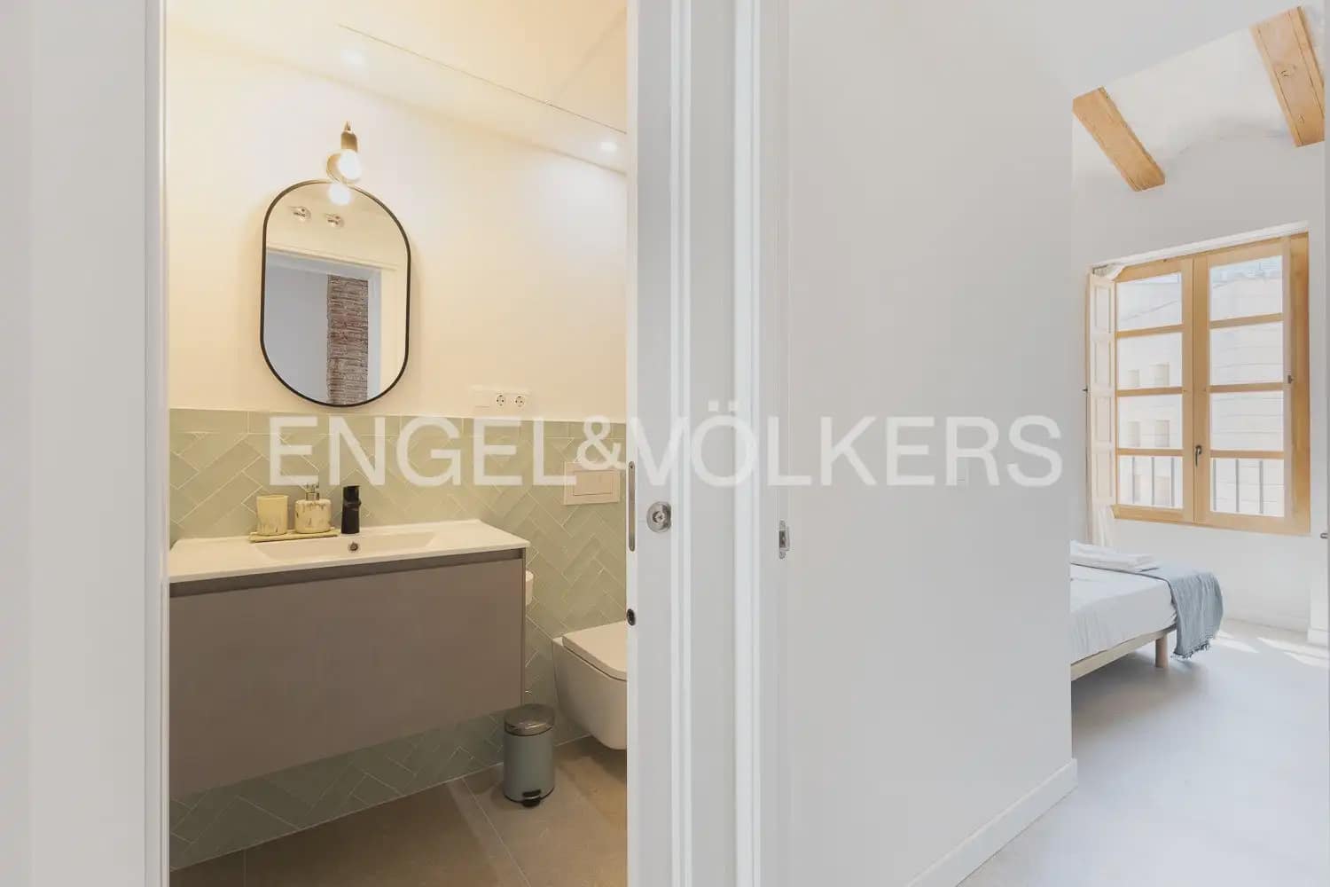 2 sovrum Lägenhet att hyra i Valencia stad - 3 000 € (Ref: 9997552)