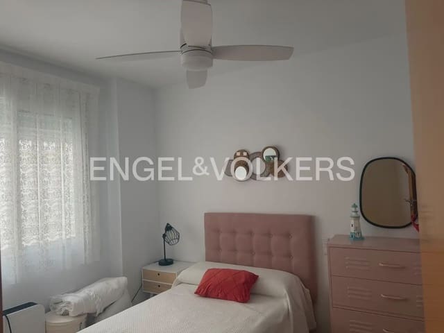 3 quarto Apartamento para arrendar em Playa de Chilches, Chilches com piscina garagem - 4 000 € (Ref: 9997553)
