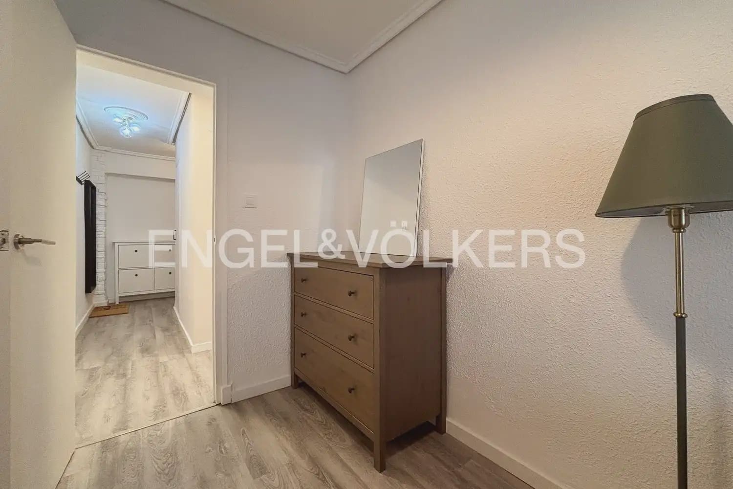 2 Zimmer Wohnung zu vermieten in Valencia Stadt - 1.200 € (Ref: 9997554)
