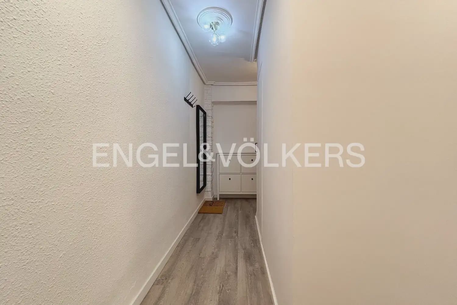 2 Zimmer Wohnung zu vermieten in Valencia Stadt - 1.200 € (Ref: 9997554)