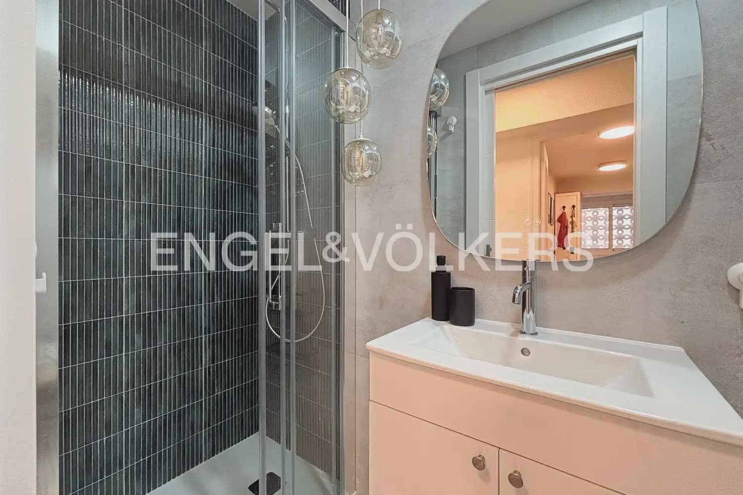 2 Zimmer Wohnung zu vermieten in Valencia Stadt - 1.200 € (Ref: 9997554)
