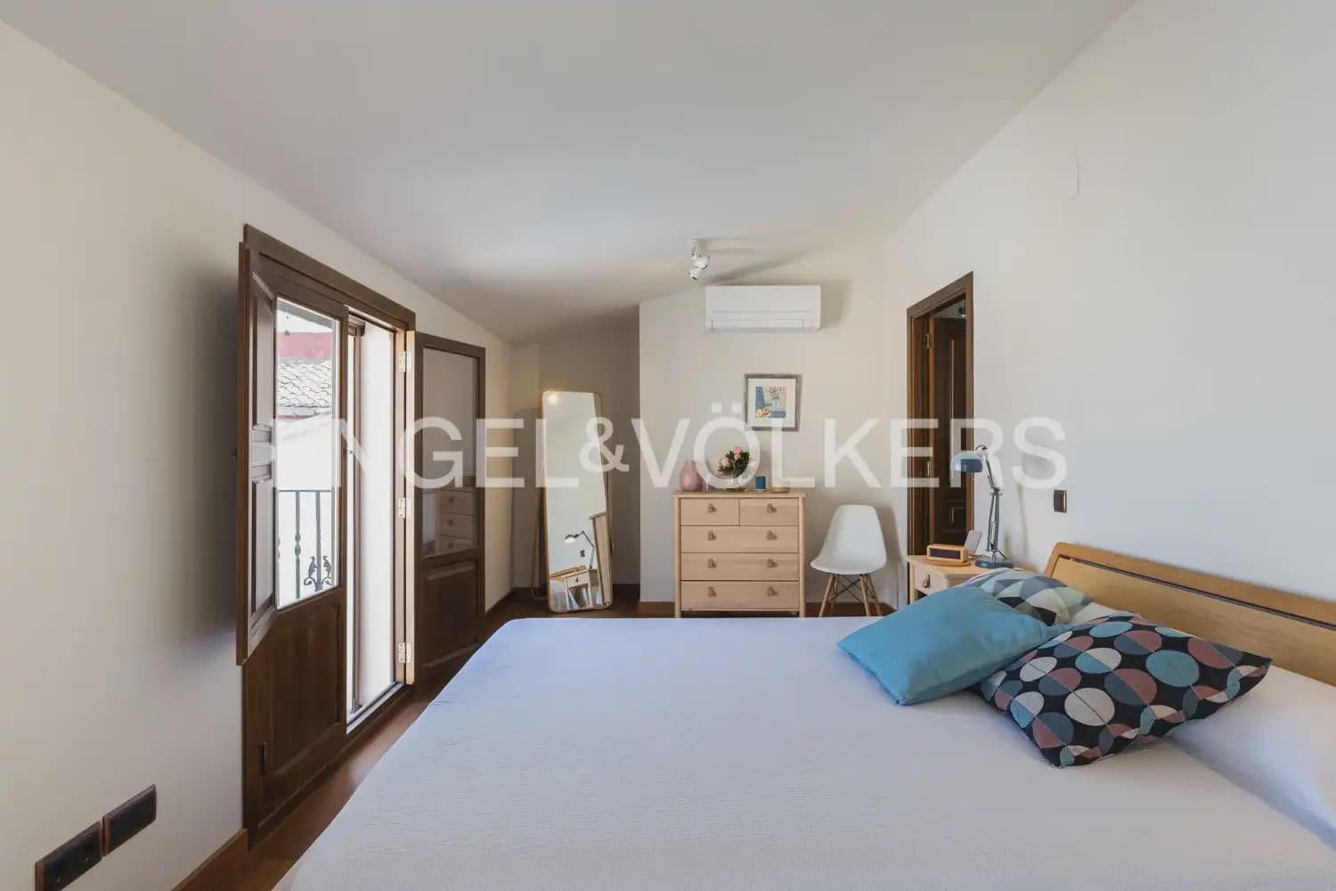 6 soveværelse Byhus til salg i Xativa med swimmingpool garage - € 795.000 (Ref: 9997555)