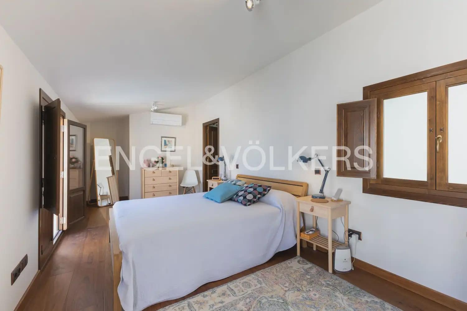 6 soveværelse Byhus til salg i Xativa med swimmingpool garage - € 795.000 (Ref: 9997555)