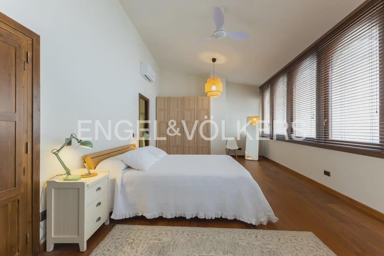 6 soveværelse Byhus til salg i Xativa med swimmingpool garage - € 795.000 (Ref: 9997555)